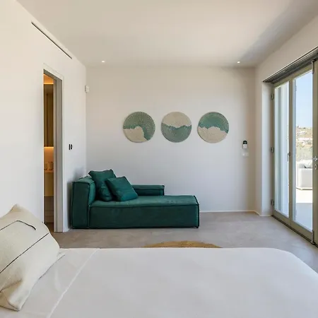 Lilium Ii - Sanctuary Overlooking Psarou Bay פסארו
