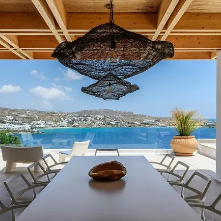 Lilium Ii - Sanctuary Overlooking Psarou Bay פסארו
