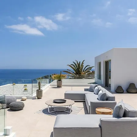 Lilium Ii - Sanctuary Overlooking Psarou Bay וילה פסארו